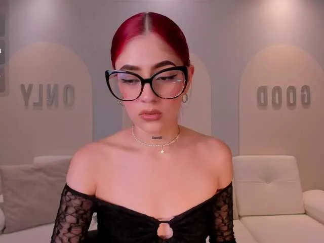 Live sex webcam photo for MilaRussell #290450187