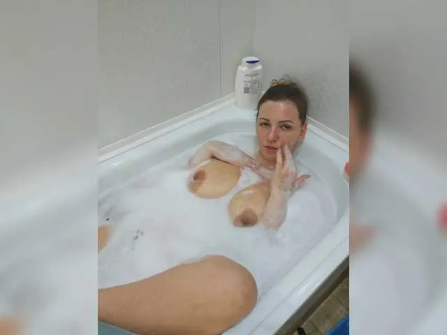 Live sex webcam photo for MilaSavory #290939380