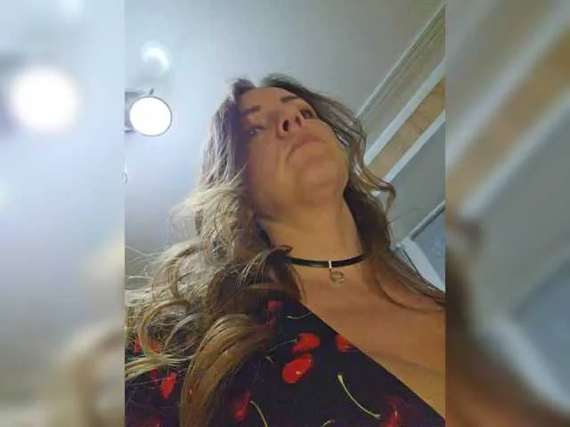 Live sex webcam photo for MilaSavory #290960191