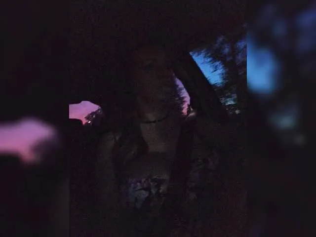 Live sex webcam photo for MilaSavory #291114595