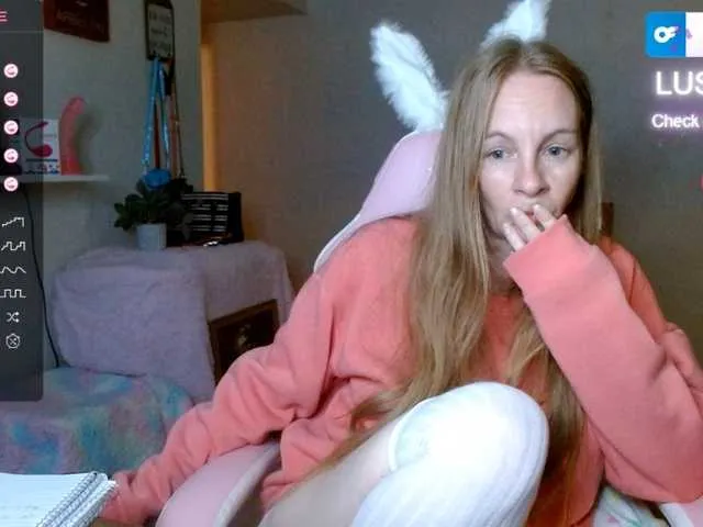 Live sex webcam photo for MilaStoned #276299000