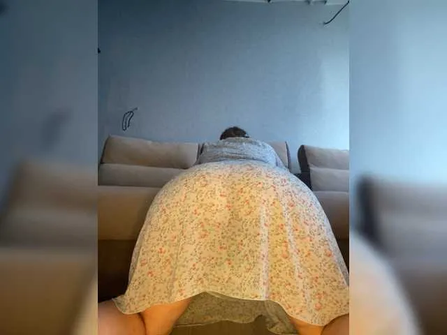 Live sex webcam photo for Milaa1998 #275839165