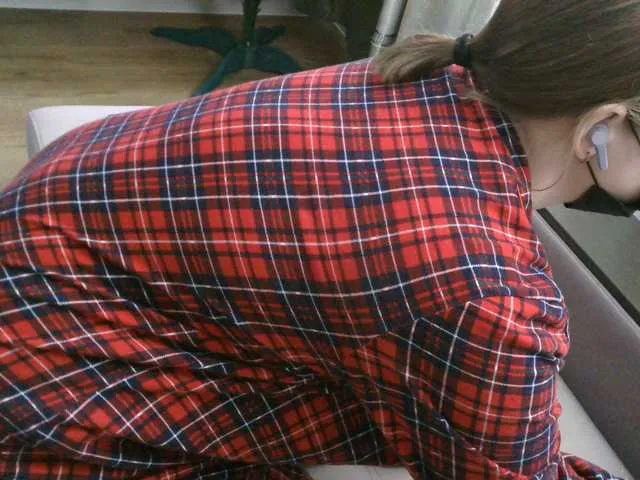 Live sex webcam photo for Milaa1998 #276986444