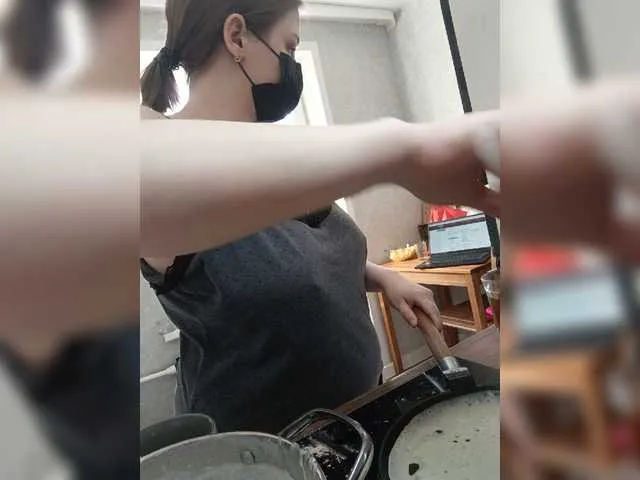 Live sex webcam photo for Milaa1998 #277268740