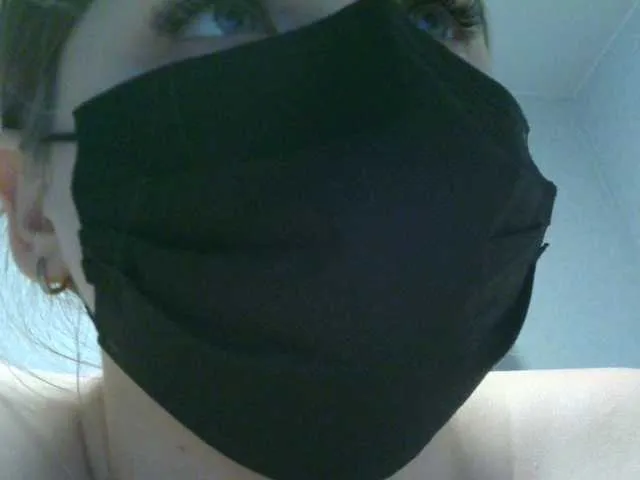 Live sex webcam photo for Milaa1998 #277358290