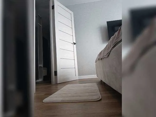 Live sex webcam photo for Milaa1998 #277675874