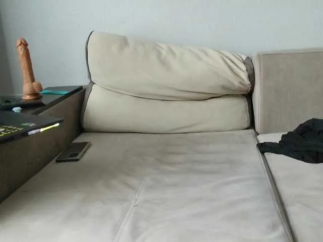 Live sex webcam photo for Milaa1998 #290020365