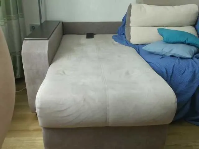 Live sex webcam photo for Milaa1998 #290875310