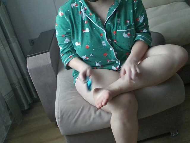 Live sex webcam photo for Milaa1998 #292360631