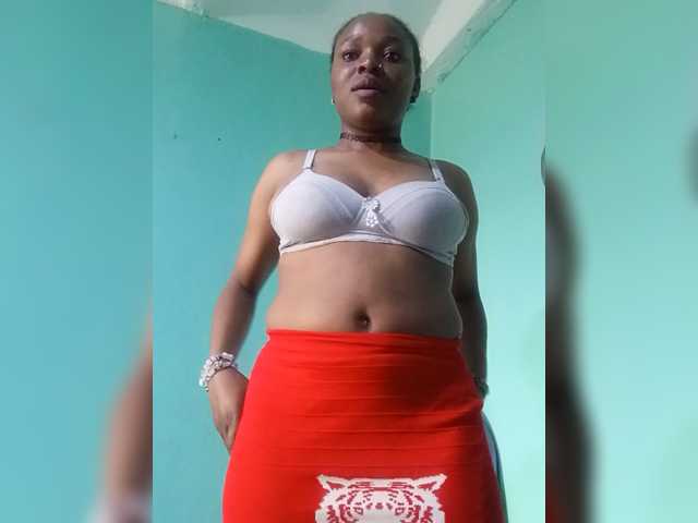 Live sex webcam photo for Milah2 #294283668