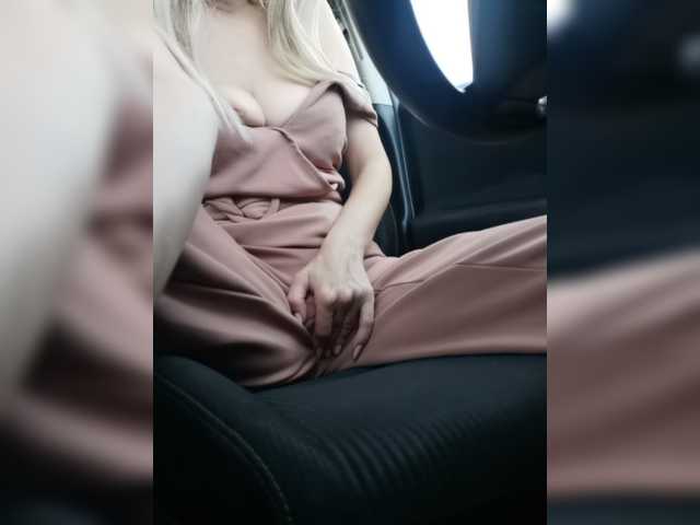 Live sex webcam photo for Milamilf #276043720