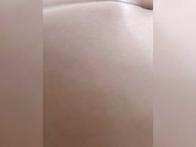 Live sex webcam photo for Milamilf #276197679