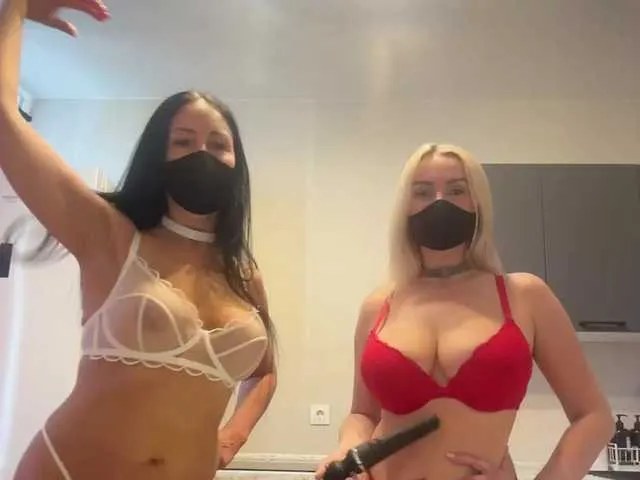 Live sex webcam photo for Milana555550 #293568681