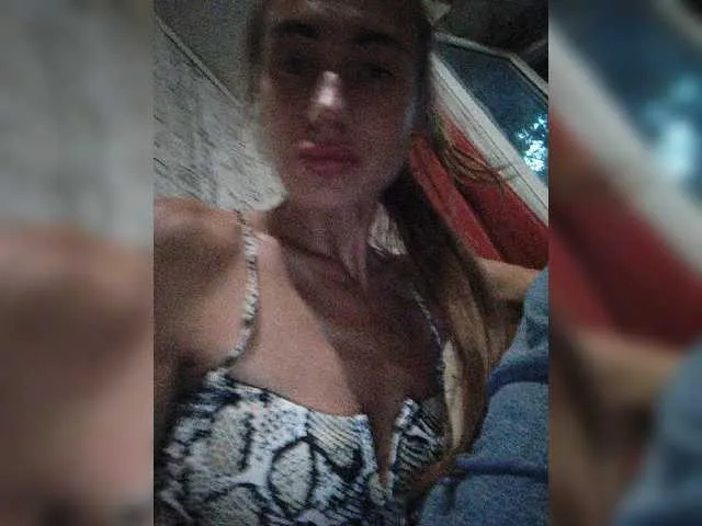 Live sex webcam photo for Miledi1987 #278181773