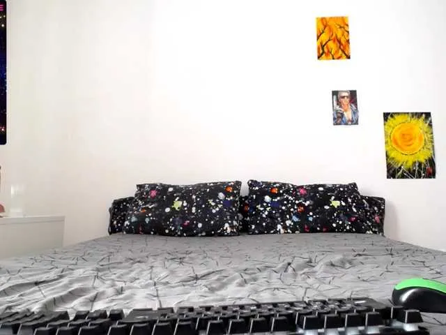 Live sex webcam photo for MilenaHardy #273282383