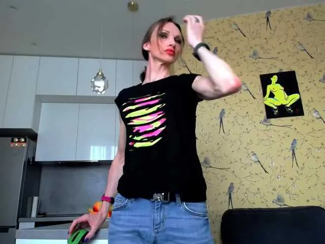 Live sex webcam photo for MilenaHardy #274636974