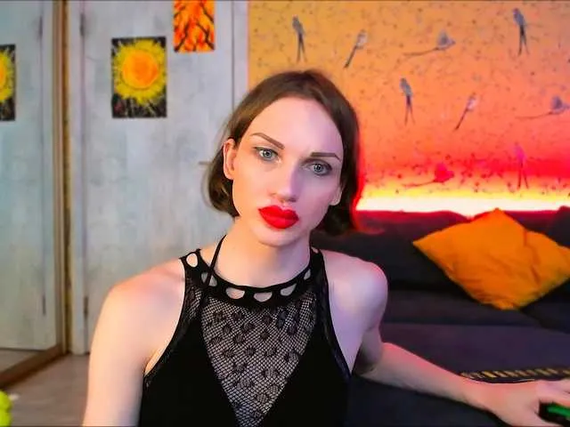 Live sex webcam photo for MilenaHardy #275777727