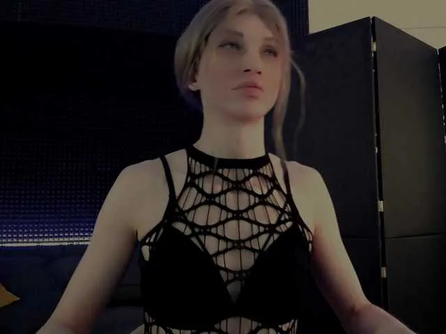 Live sex webcam photo for MilenaHardy #292610991