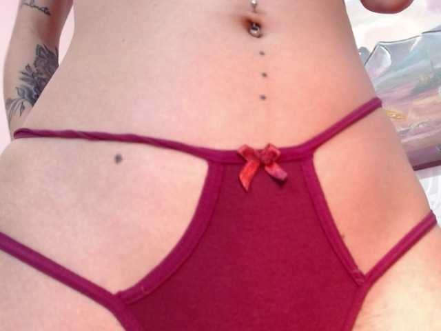 Live sex webcam photo for MileyCoper #274496321