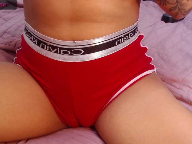 Live sex webcam photo for MileyCoper #277470263