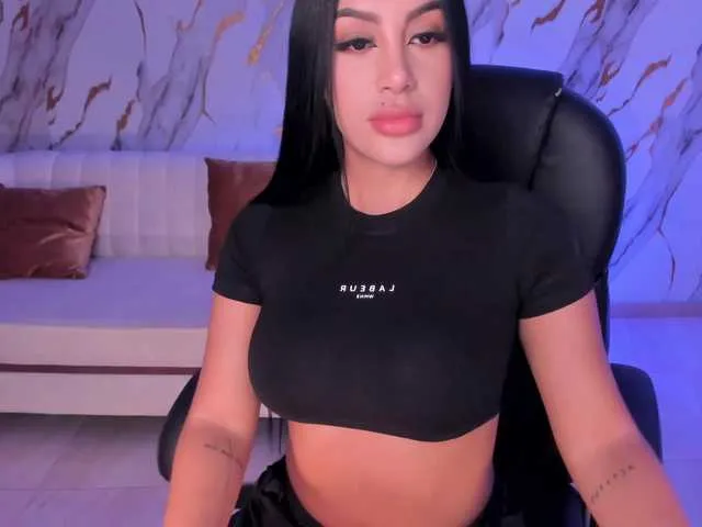 Live sex webcam photo for MileyCruz #291220970