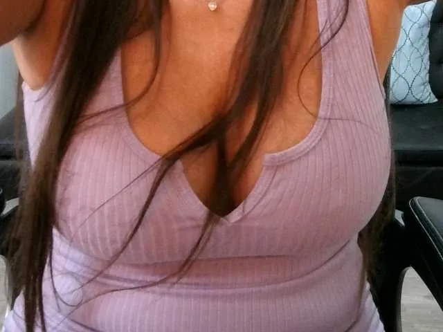 Live sex webcam photo for Milf-Samie #290576890