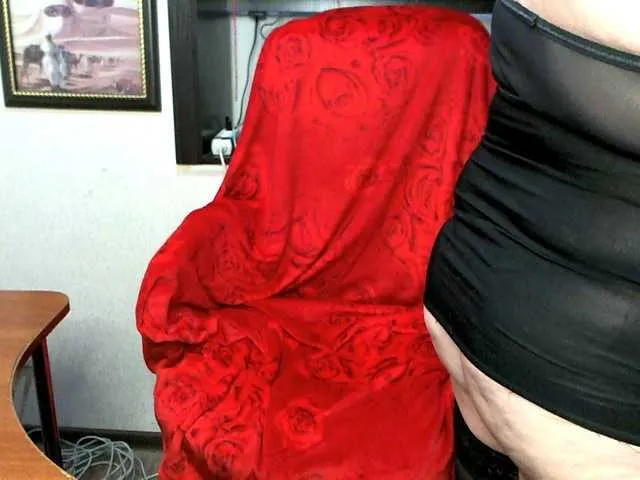 Live sex webcam photo for Milf4love #273426219