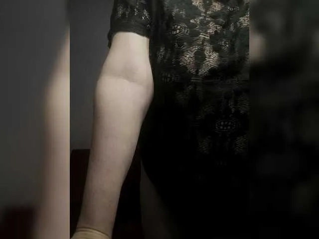 Live sex webcam photo for Milf4love #273614812