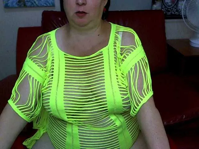 Live sex webcam photo for Milf4love #274540473