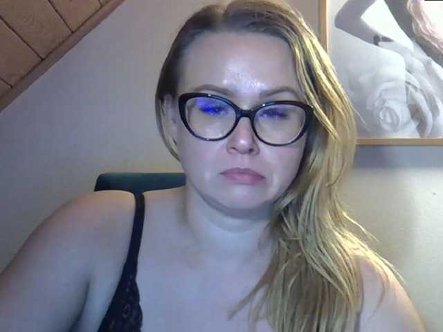 Live sex webcam photo for MilfBerthena #276368231