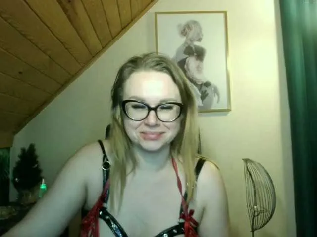 Live sex webcam photo for MilfBerthena #277239632