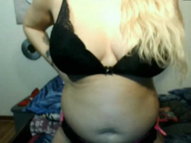 Live sex webcam photo for MilfBerthena #289451727