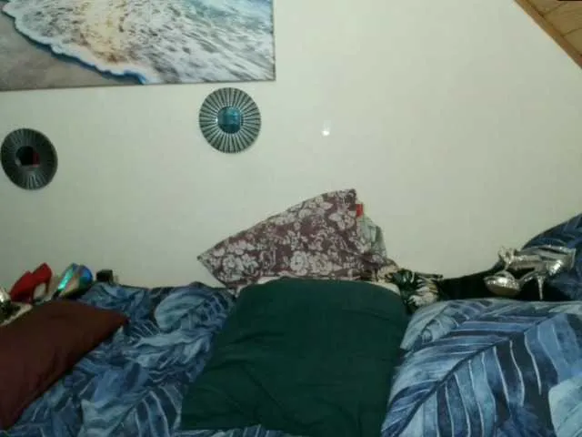 Live sex webcam photo for MilfBerthena #290047447