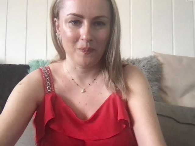 Live sex webcam photo for MilfCalista #277956818