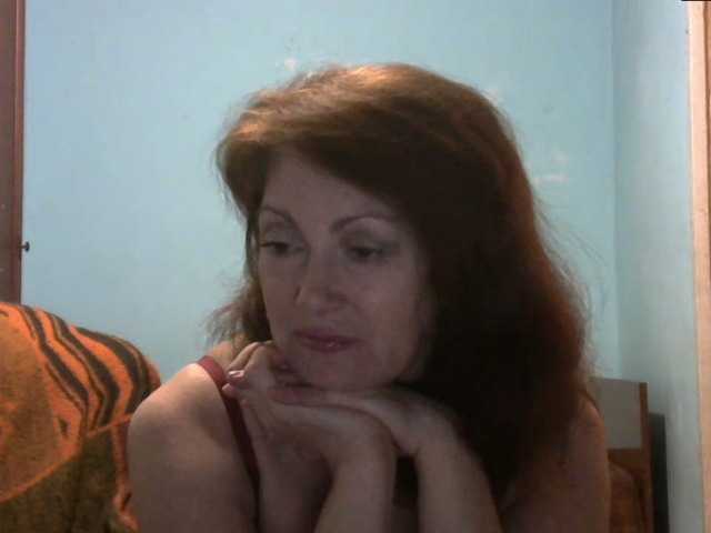 Live sex webcam photo for MilfCarrliena #272803410