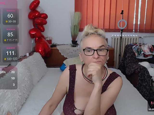 Live sex webcam photo for MilfDolores #291370661