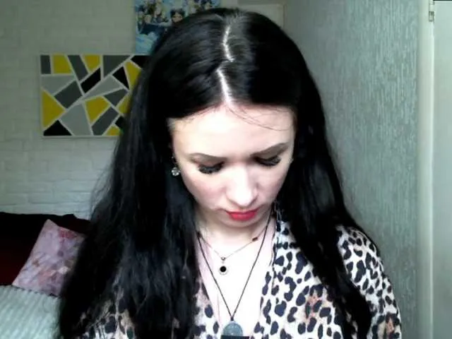 Live sex webcam photo for MilfLunna #290779373