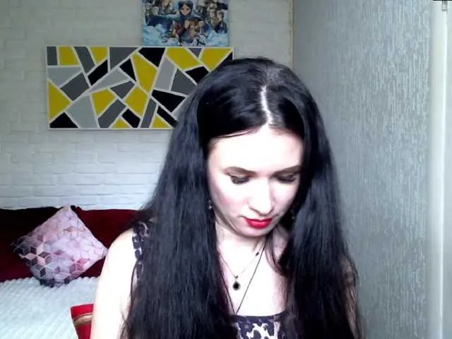 Live sex webcam photo for MilfLunna #290834186