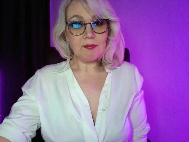 Live sex webcam photo for MilfNellya #290968232