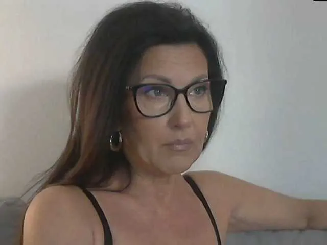Live sex webcam photo for MilfRalia #290929097