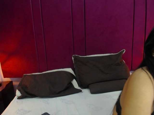 Live sex webcam photo for MilfSharoon #278162374