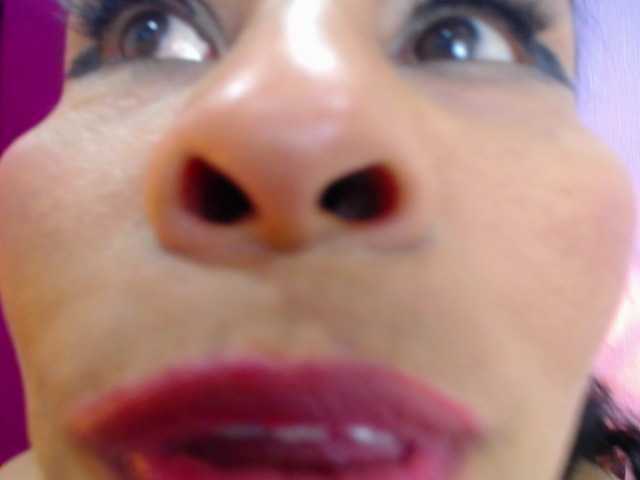 Live sex webcam photo for MilfSharoon #287375915