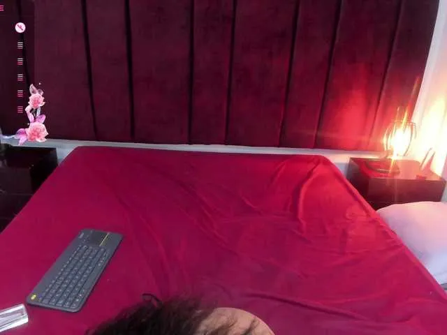 Live sex webcam photo for MilfSharoon #290734943