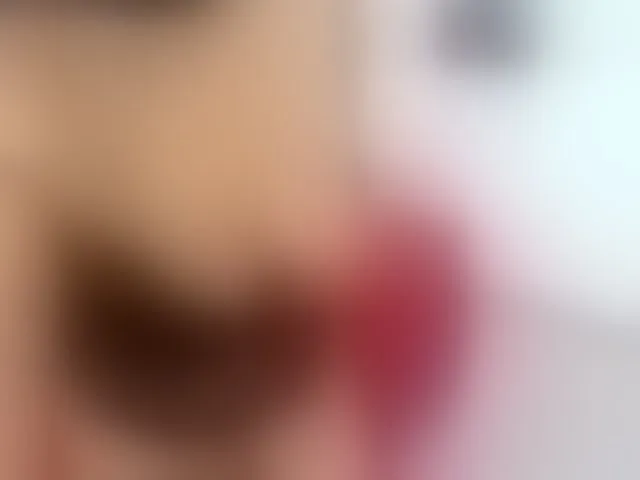 Live sex webcam photo for MilfSharoon #292603173