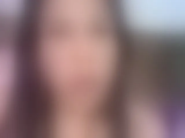 Live sex webcam photo for MilfSharoon #293848545