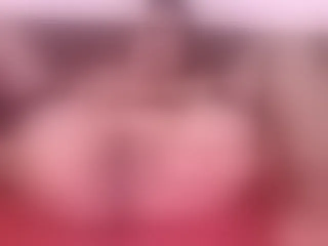 Live sex webcam photo for MilfSharoon #293936709