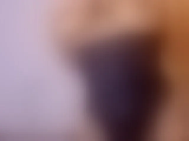 Live sex webcam photo for Milfchelle #292373042
