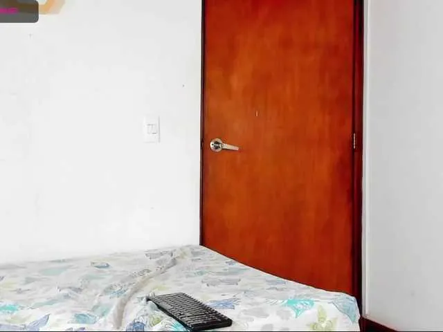 Live sex webcam photo for Milidun #272450116