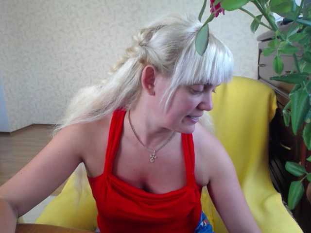 Live sex webcam photo for MilkMilkee #276048602