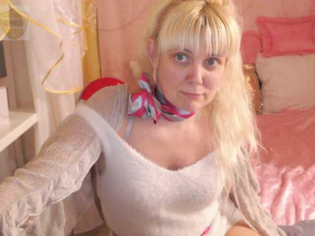 Live sex webcam photo for MilkMilkee #277251660